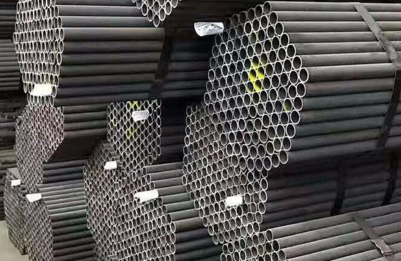 無縫鋼管.jpg 無縫鋼管.jpg